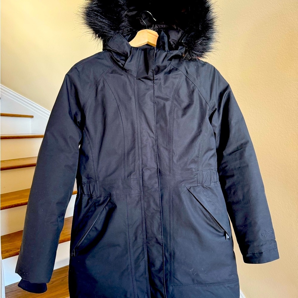 The North Face Black Parka Coat Jacket Faux Fur Waterproof 600 fill down M